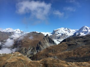 wanderung-matterhorn-glacier-trail-zermatt