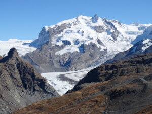 wanderung-matterhorn-glacier-trail-zermatt