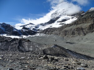 wanderung-matterhorn-glacier-trail-zermatt